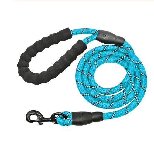 Reflective Dog Leash – Strong, Durable & Safe for Daily Walks